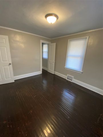 1527 Forest Avenue, Des Moines, IA 50314
