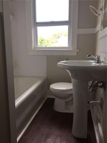 1527 Forest Avenue, Des Moines, IA 50314