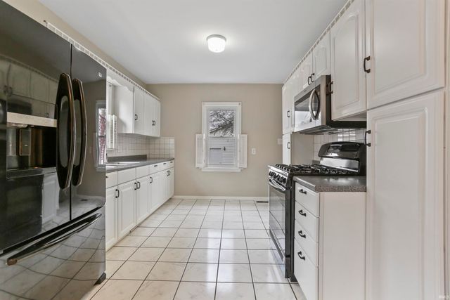 404 Wedeking Avenue, Evansville, IN 47711