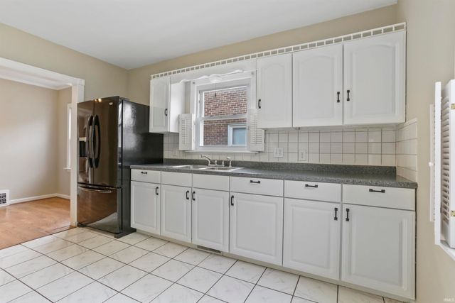 404 Wedeking Avenue, Evansville, IN 47711