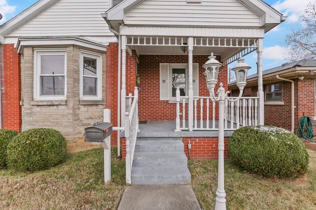 404 Wedeking Avenue, Evansville, IN 47711