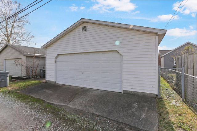 404 Wedeking Avenue, Evansville, IN 47711