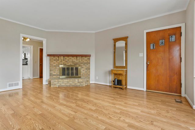 404 Wedeking Avenue, Evansville, IN 47711