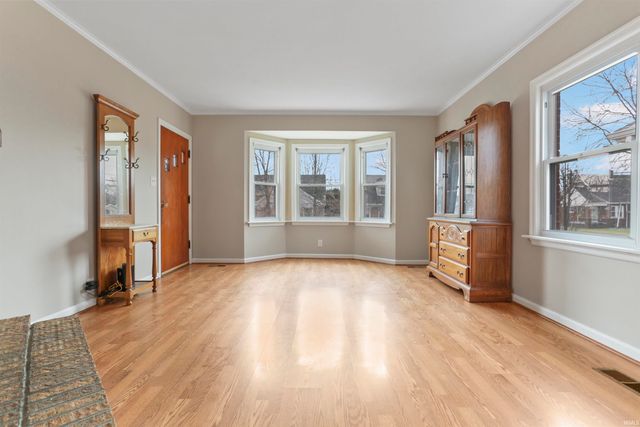 404 Wedeking Avenue, Evansville, IN 47711