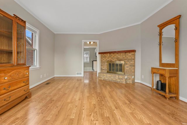 404 Wedeking Avenue, Evansville, IN 47711