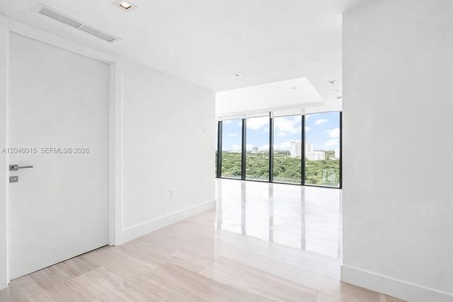 1451 Brickell Ave 1404, Miami, FL 33131