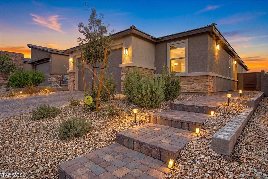 Image 1 of property listing at 9386 Sequoia Ridge Avenue, Las Vegas, NV 89143