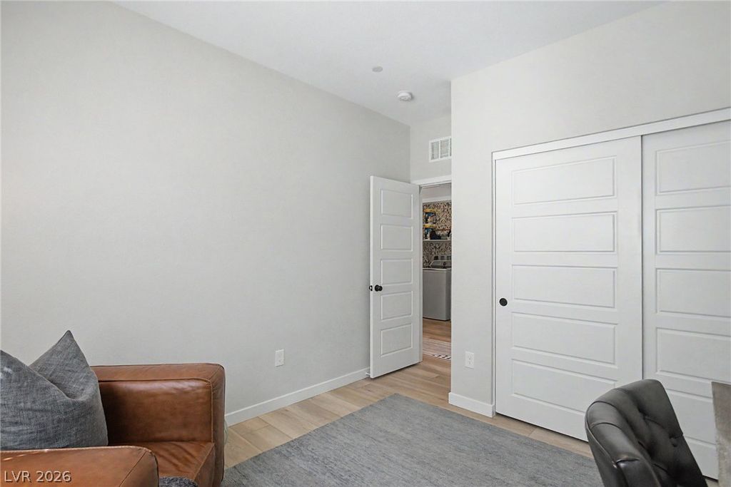 Image 32 of property listing at 9386 Sequoia Ridge Avenue, Las Vegas, NV 89143
