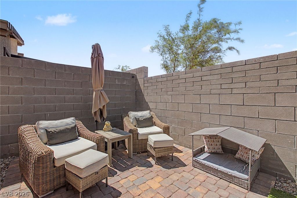 Image 34 of property listing at 9386 Sequoia Ridge Avenue, Las Vegas, NV 89143