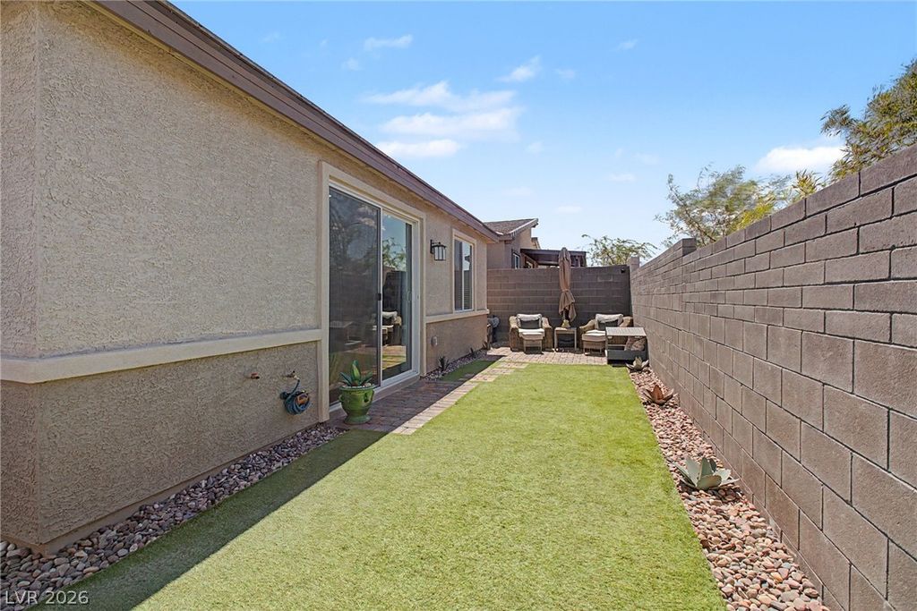 Image 36 of property listing at 9386 Sequoia Ridge Avenue, Las Vegas, NV 89143