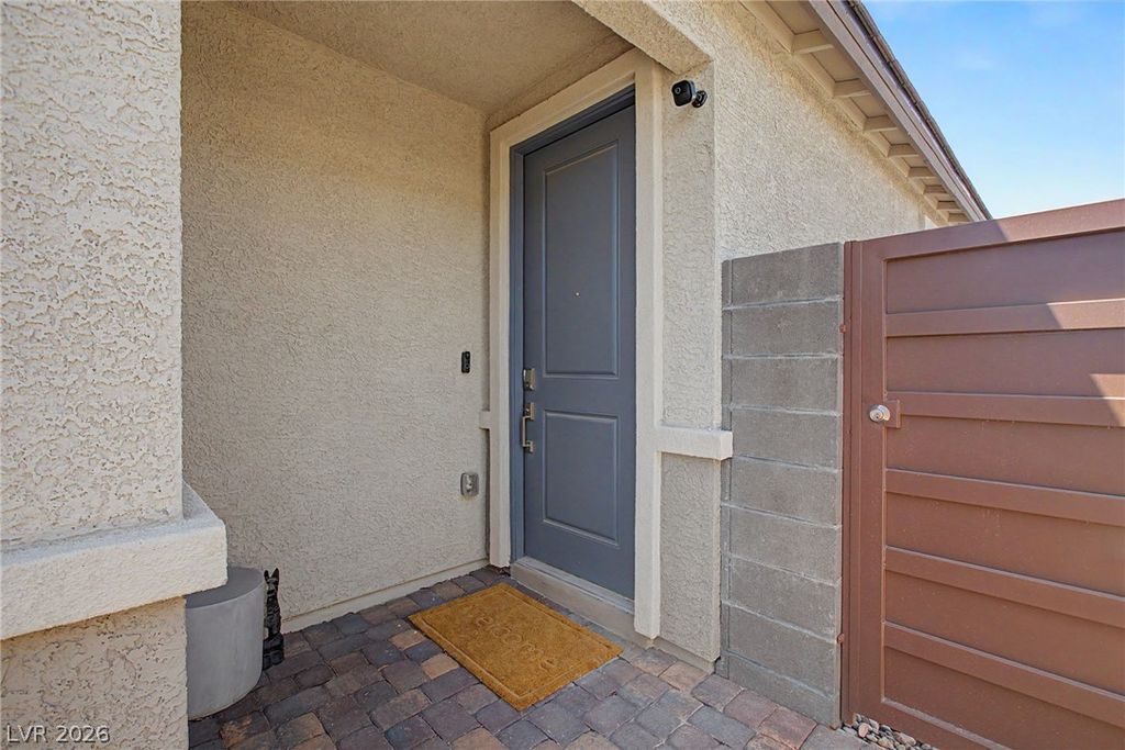 Image 4 of property listing at 9386 Sequoia Ridge Avenue, Las Vegas, NV 89143