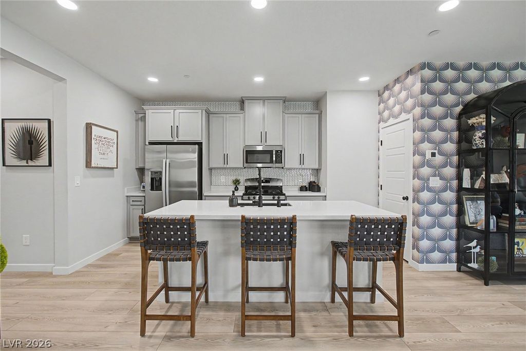 Image 6 of property listing at 9386 Sequoia Ridge Avenue, Las Vegas, NV 89143