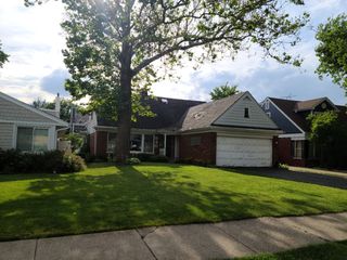 940 S Kensington Avenue, La Grange, IL 60525
