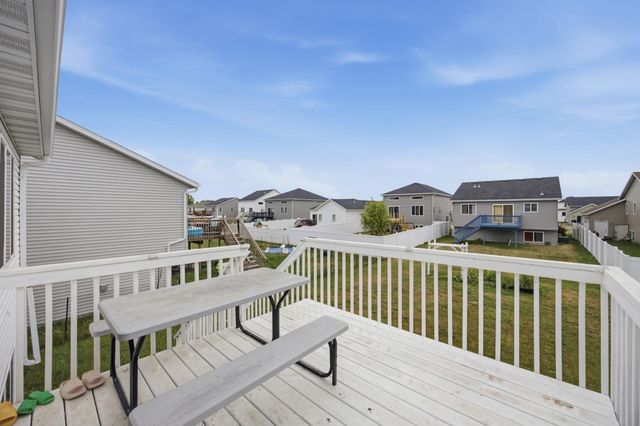 6604 28th Street S, Fargo, ND 58104