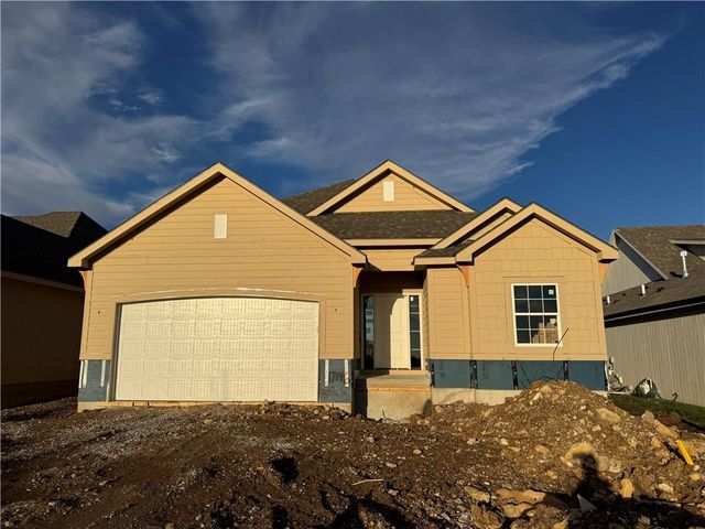 17146 W 168th Place, Olathe, KS 66062