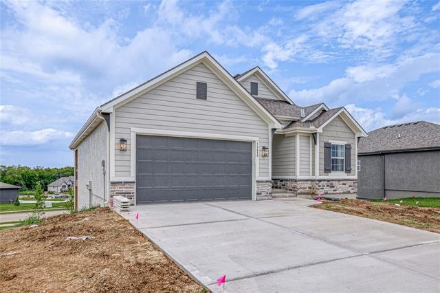 17146 W 168th Place, Olathe, KS 66062