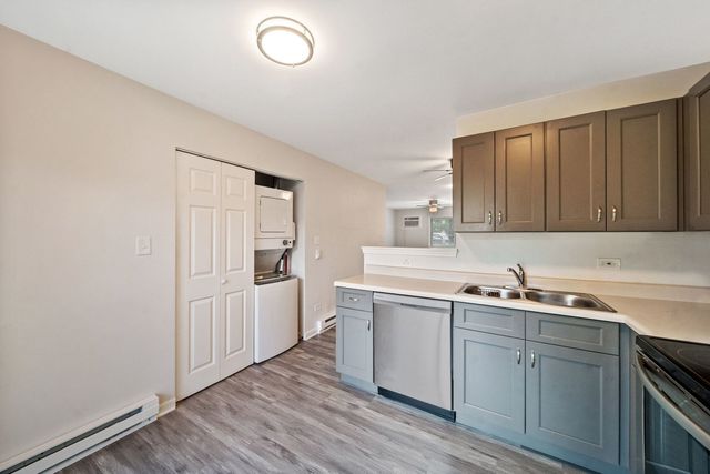 170 S Waters Edge Drive S 102, Glendale Heights, IL 60139