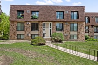 170 S Waters Edge Drive S 102, Glendale Heights, IL 60139