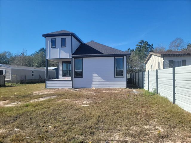 148 Road 5262, Cleveland, TX 77327