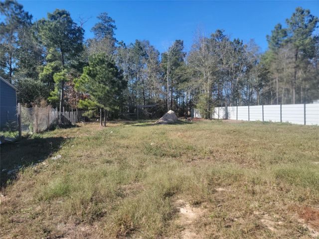 148 Road 5262, Cleveland, TX 77327