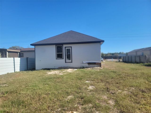 148 Road 5262, Cleveland, TX 77327