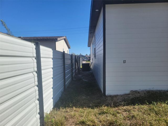 148 Road 5262, Cleveland, TX 77327