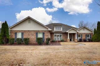 622 Summer Cove Circle, Madison, AL 35757