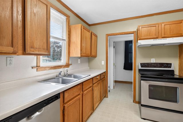 529 3rd Avenue S, South Saint Paul, MN 55075