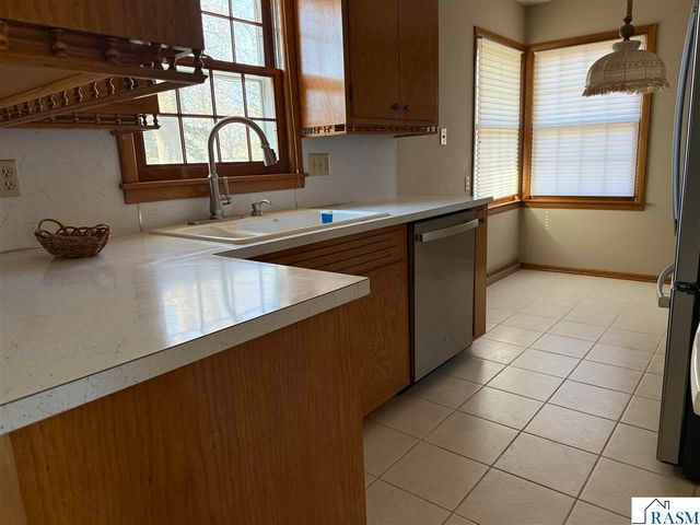 2219 Clare Drive, North Mankato, MN 56003