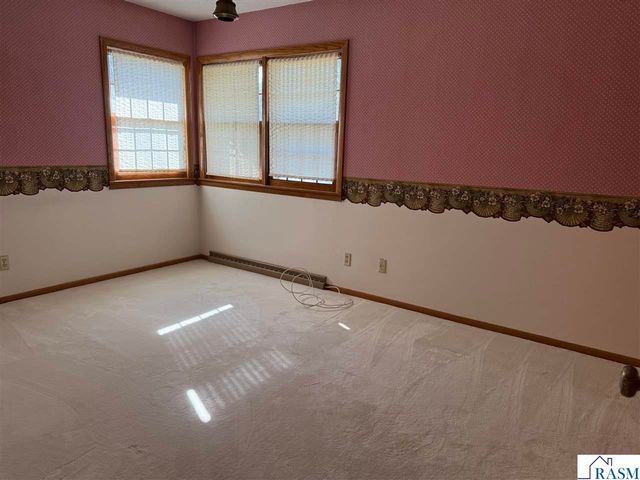 2219 Clare Drive, North Mankato, MN 56003