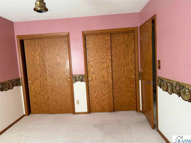 2219 Clare Drive, North Mankato, MN 56003