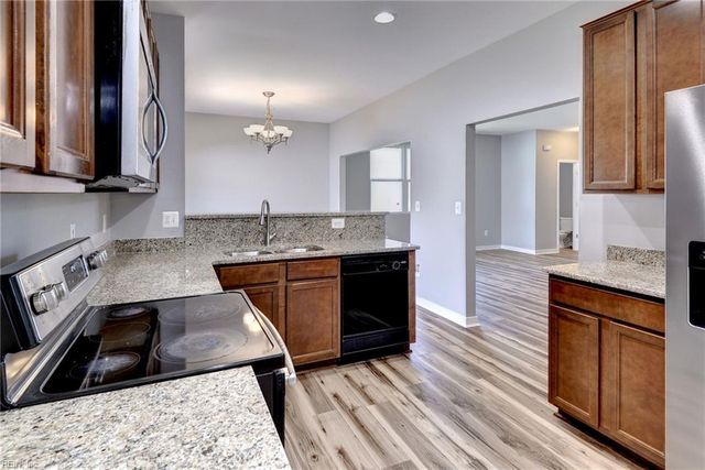 102 Tetbury LN, Williamsburg, VA 23185
