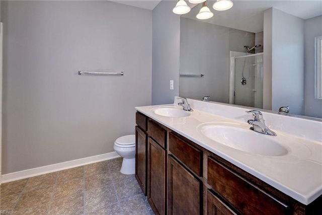 102 Tetbury LN, Williamsburg, VA 23185