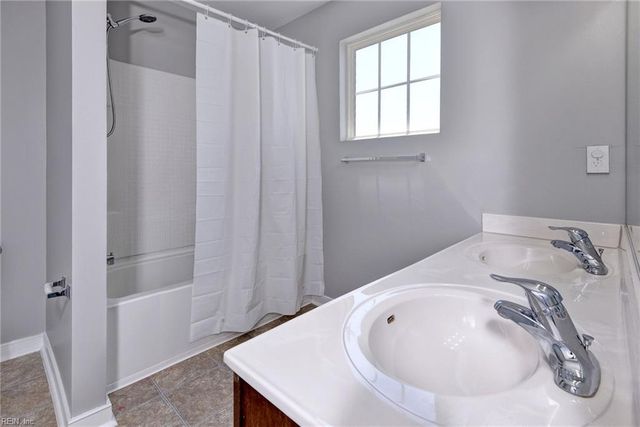 102 Tetbury LN, Williamsburg, VA 23185