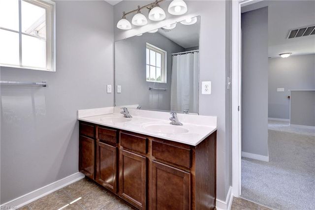 102 Tetbury LN, Williamsburg, VA 23185
