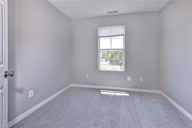 102 Tetbury LN, Williamsburg, VA 23185