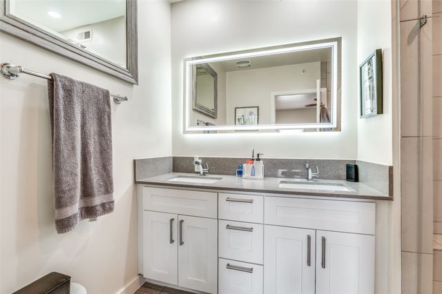 3922 Gilbert Avenue 214, Dallas, TX 75219