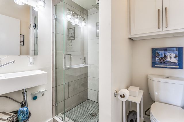 3922 Gilbert Avenue 214, Dallas, TX 75219