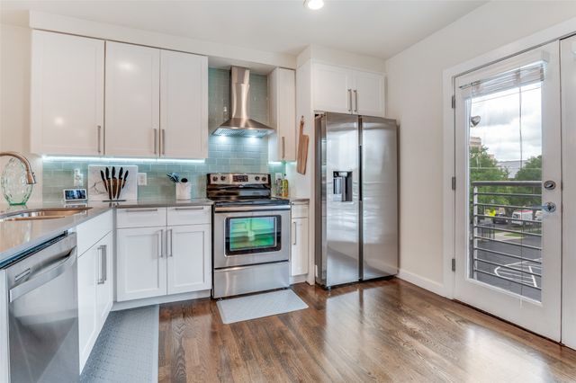 3922 Gilbert Avenue 214, Dallas, TX 75219