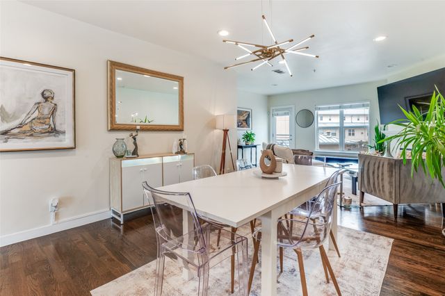 3922 Gilbert Avenue 214, Dallas, TX 75219