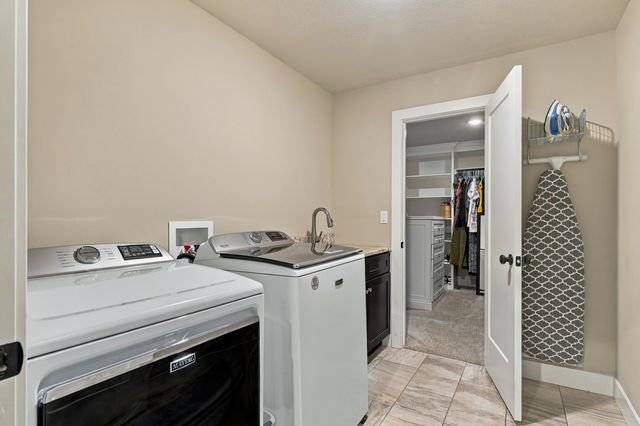 7308 HEPSCOTT CT, Columbia, MO 65203