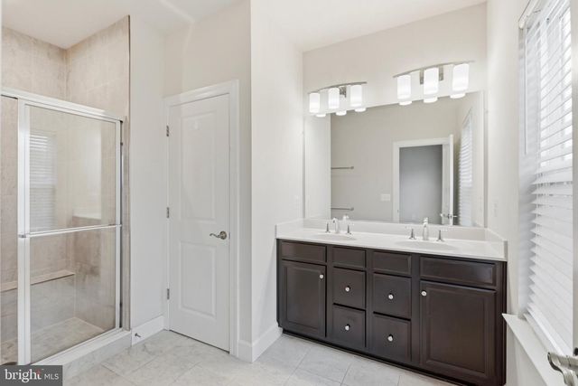 8910 ENGLEWOOD FARMS DR, Manassas, VA 20112