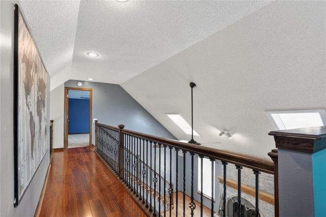 7417 N PARK Avenue, Gladstone, MO 64118