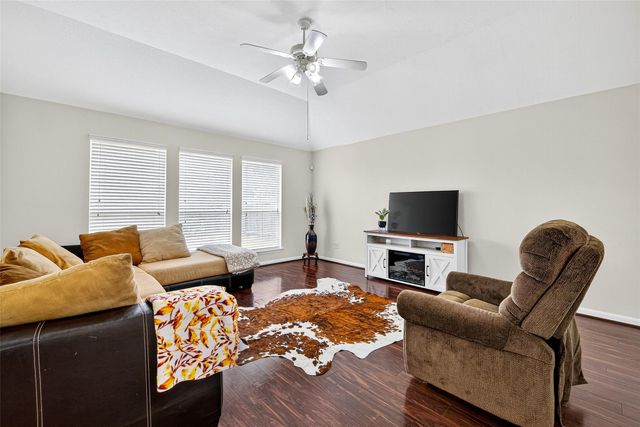 9202 Sorrell Hollow Lane, Rosenberg, TX 77469