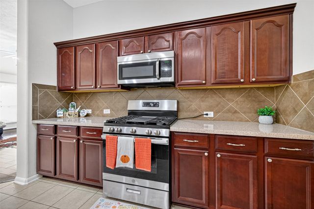 9202 Sorrell Hollow Lane, Rosenberg, TX 77469