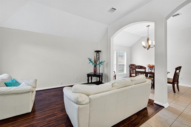 9202 Sorrell Hollow Lane, Rosenberg, TX 77469