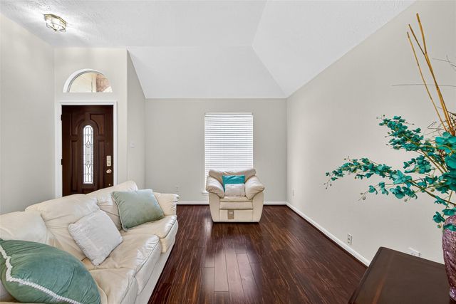 9202 Sorrell Hollow Lane, Rosenberg, TX 77469