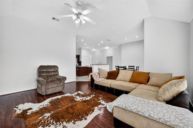 9202 Sorrell Hollow Lane, Rosenberg, TX 77469