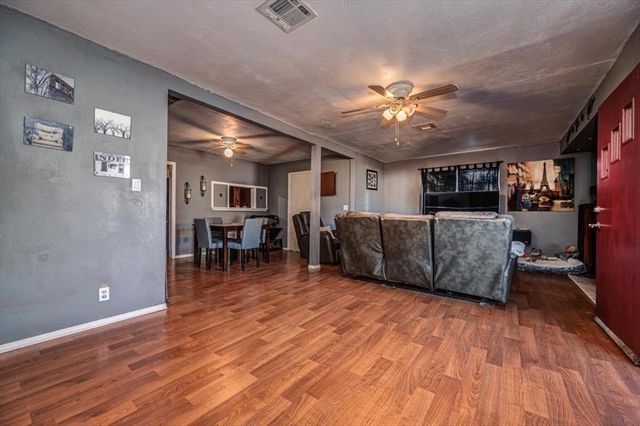 1217 W Mansur Avenue, Guthrie, OK 73044