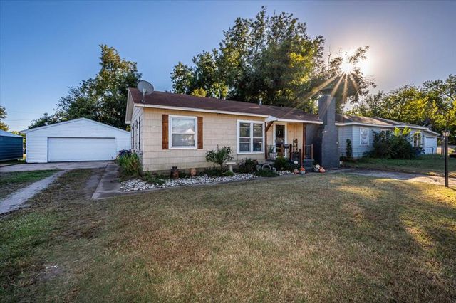 1217 W Mansur Avenue, Guthrie, OK 73044